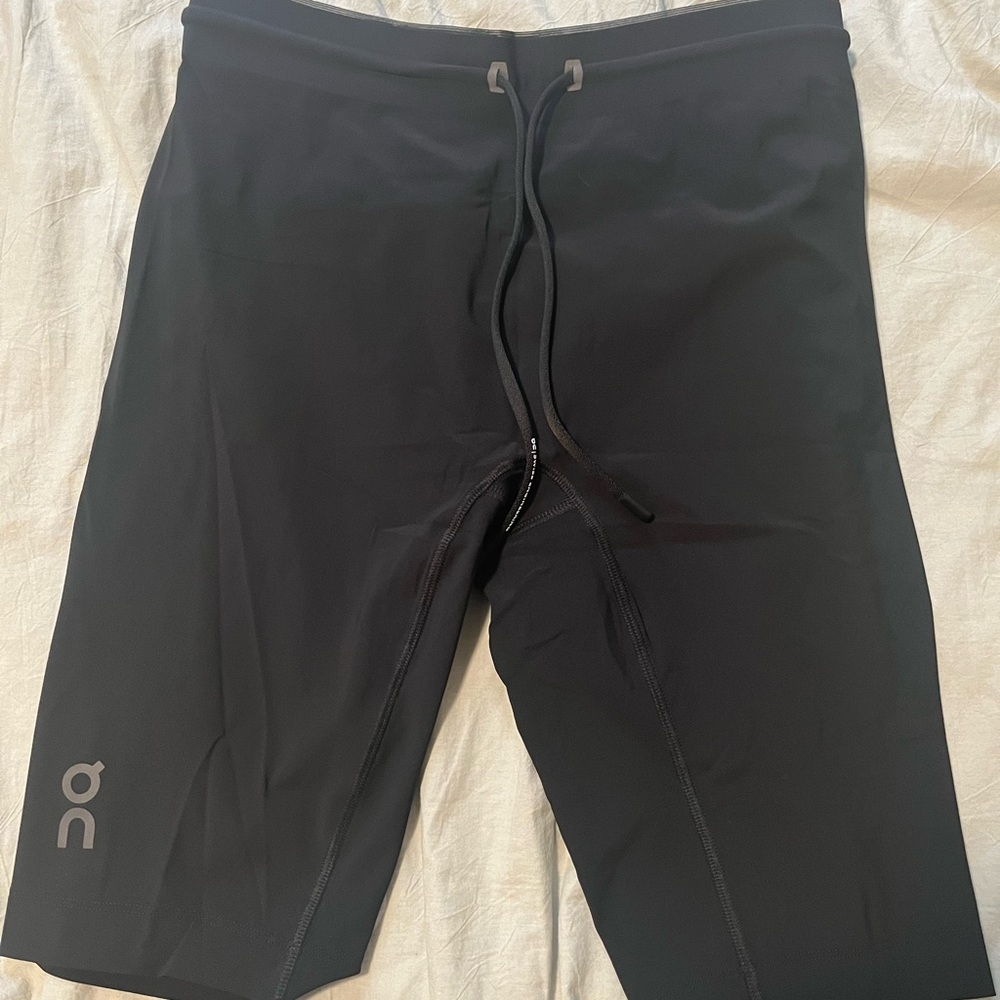 Run in Clouds Black Athletic Shorts